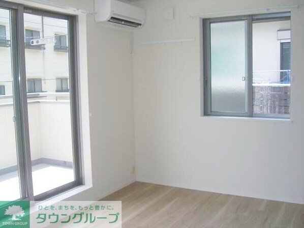 日新町2丁目戸建の物件内観写真